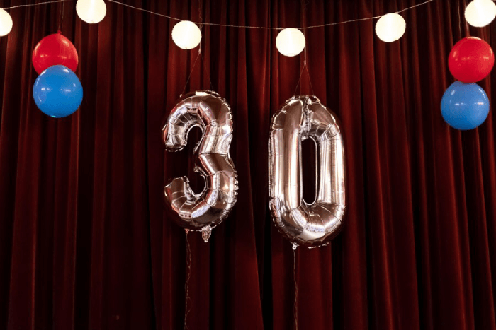Ideas for decorations for a 30th birthday